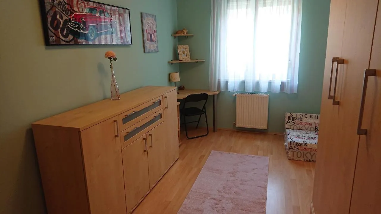 Green Park Apartment - Near The Center Of Buda Budapest Hungary