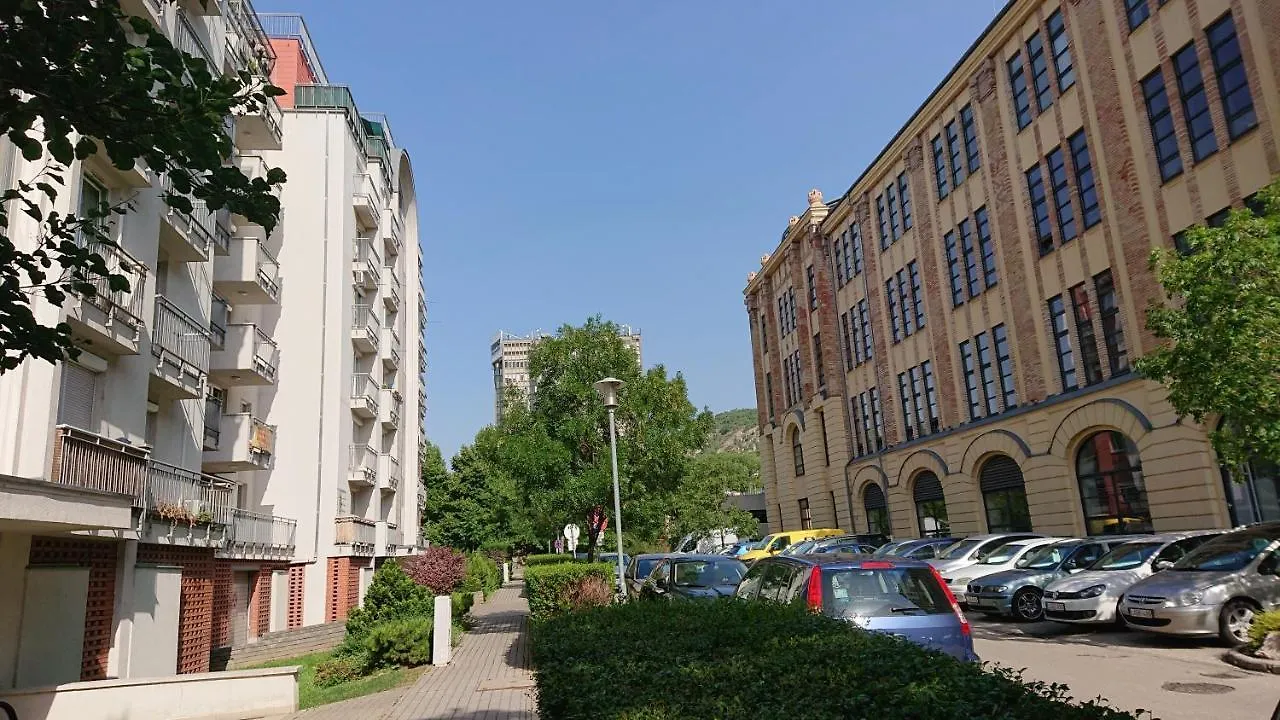 Green Park Apartment - Near The Center Of Buda Budapest
